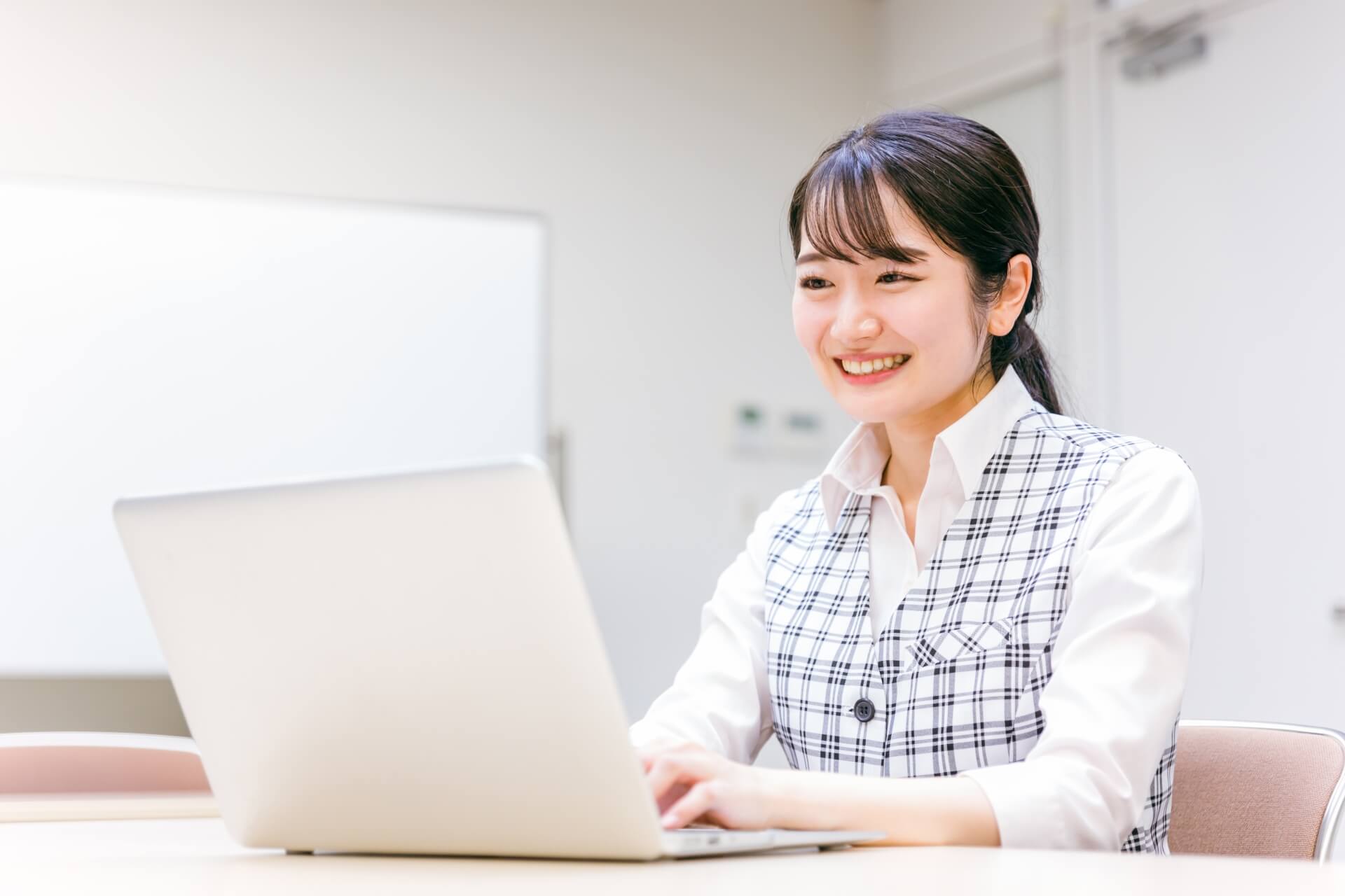 株式会社ディメンショナルパートナーズ