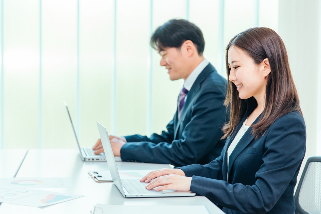 シェアフル株式会社