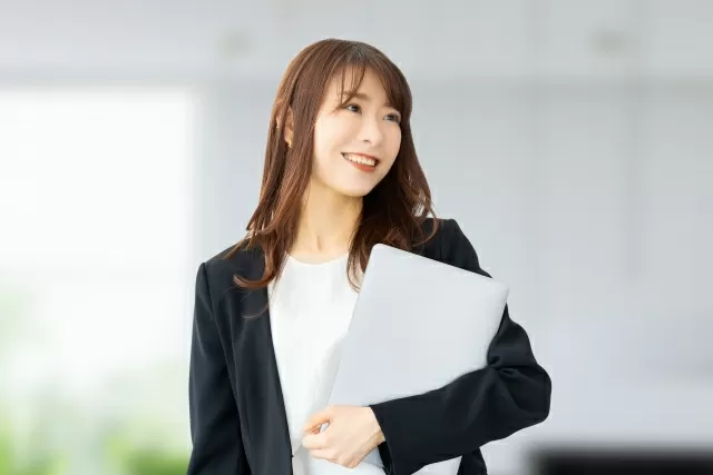 レバレジーズ株式会社