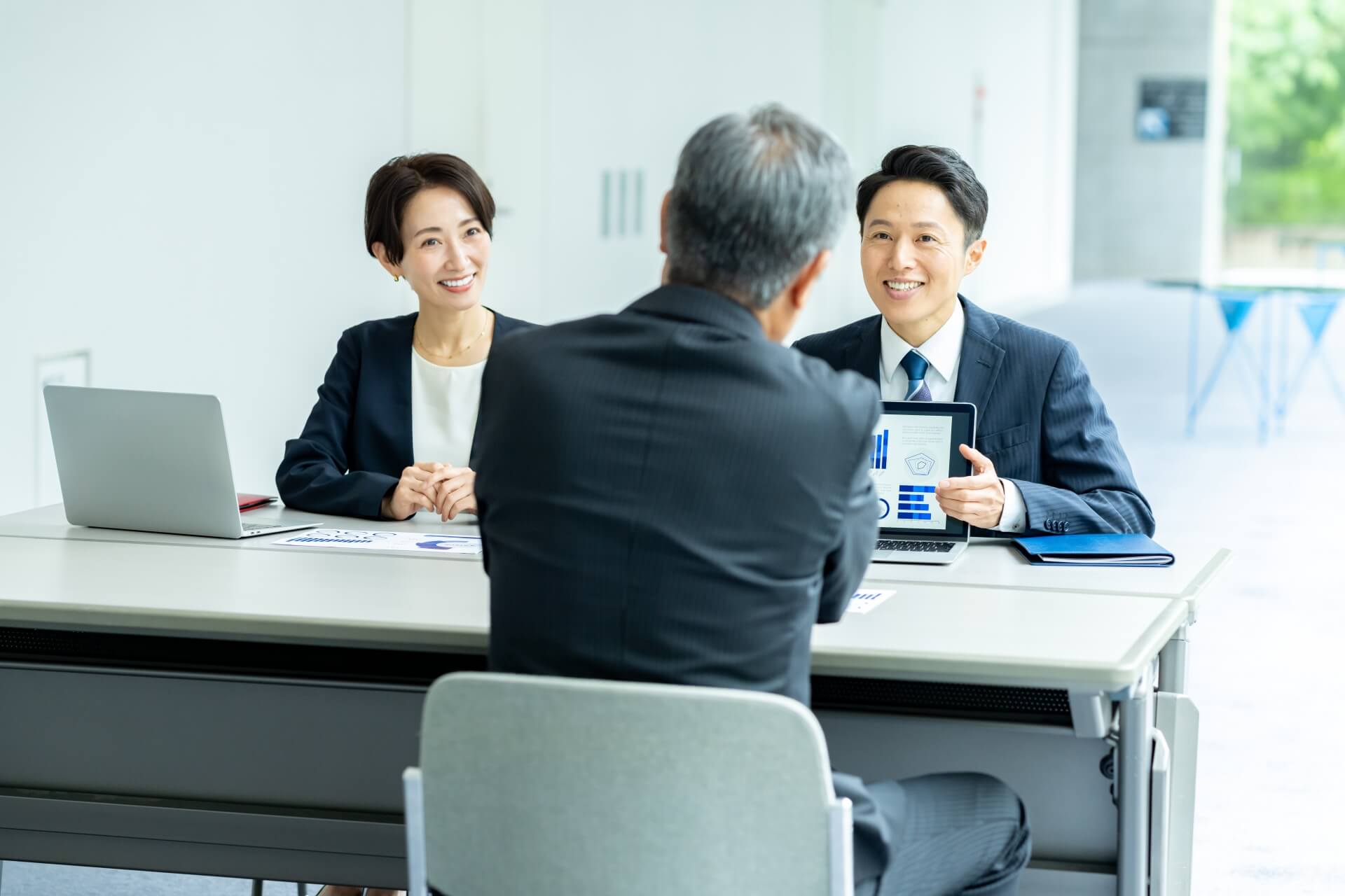 株式会社NUXE